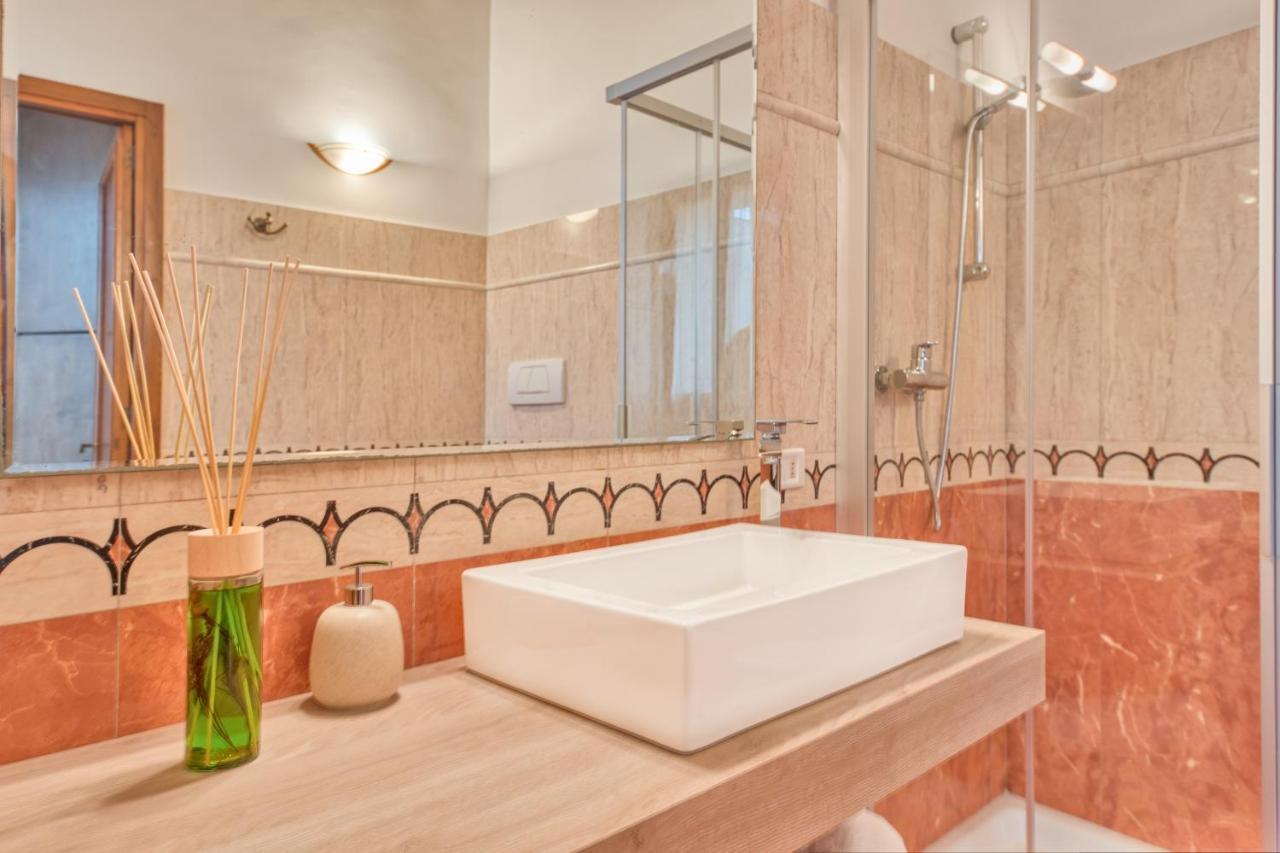 Corte Anibaldi Apartment Lecce Luaran gambar